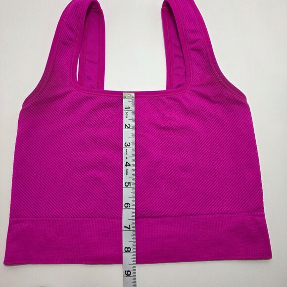 All in Motion Ribbed Seamless Sports Bra / Crop Tank – Fuchsia Pink – Size Small - Picture 6 of 7